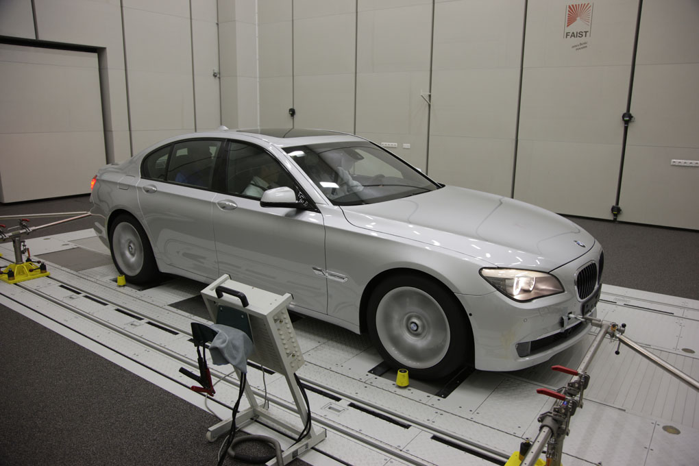 Semi anechoic room FAIST BMW